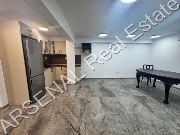 Дава се под наем Офис в София, Иван Вазов - 90 кв.м за 648.21 € - Снимка #1