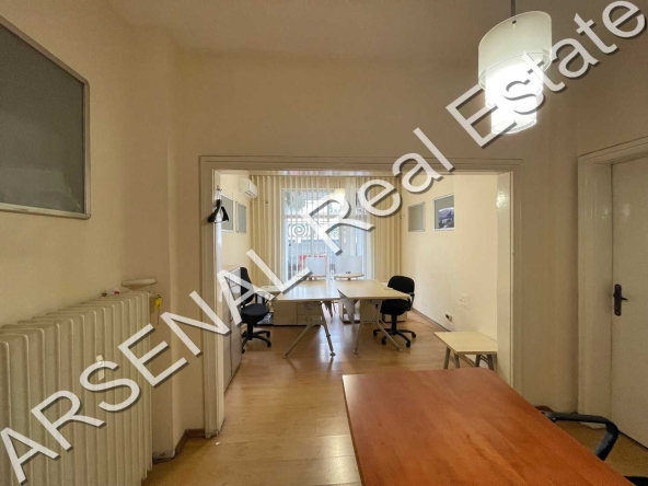 Дава се под наем Офис в София, Център - 80 кв.м за 525 € - Снимка #1