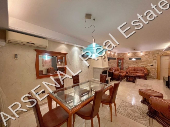 Дава се под наем Тристаен апартамент в София, Павлово - 135 кв.м за 1400 € - Снимка #1