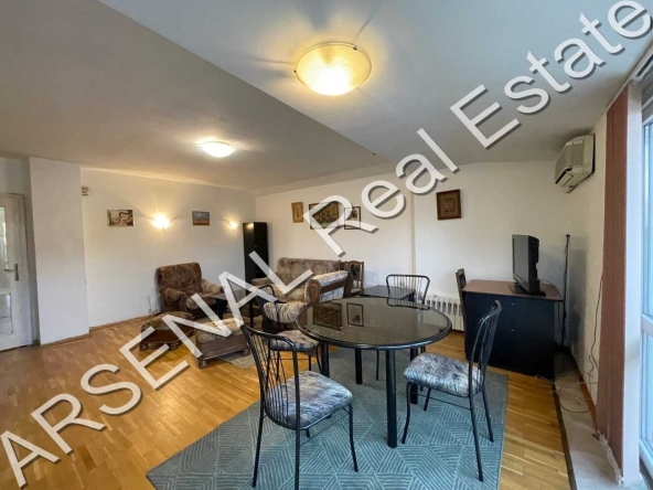 Дава се под наем Двустаен апартамент в София, Център - 90 кв.м за 550 € - Снимка #1