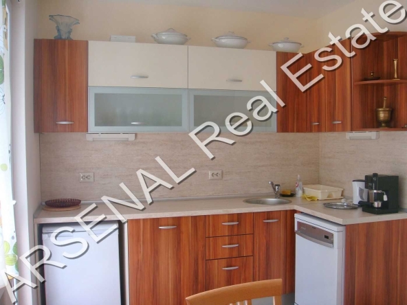 Дава се под наем Двустаен апартамент в София, Изток - 77 кв.м за 550 € - Снимка #1