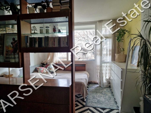 Дава се под наем Двустаен апартамент в София, Лозенец - 68 кв.м за 525 € - Снимка #1