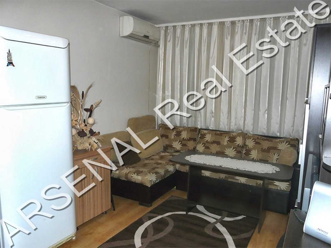 Дава се под наем Двустаен апартамент в София, Център - 65 кв.м за 450 € - Снимка #1