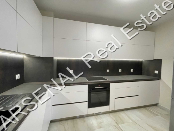 Дава се под наем Тристаен апартамент в София, Банишора - 110 кв.м за 800 € - Снимка #1