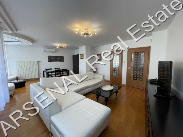 Дава се под наем Многостаен апартамент в София, Иван Вазов - 170 кв.м за 1500 € - Снимка #1