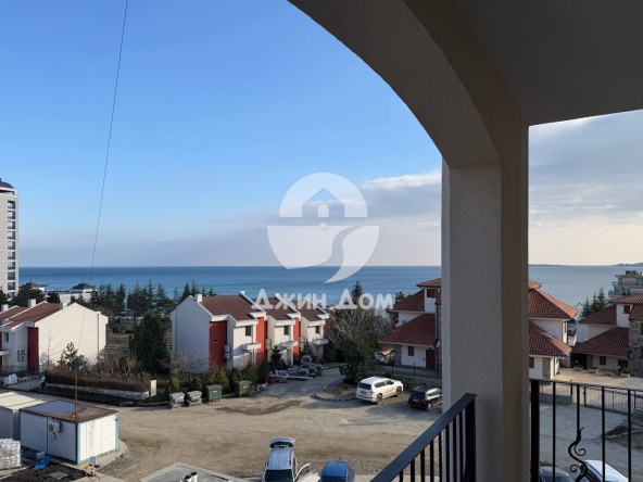 Тристаен апартамент в к.к. Слънчев бряг - 92 кв.м за 1275 €/кв.м - Снимка #1