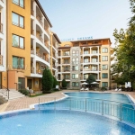 Двустаен апартамент в к.к. Слънчев бряг - 65 кв.м за 675 €/кв.м - Снимка #1