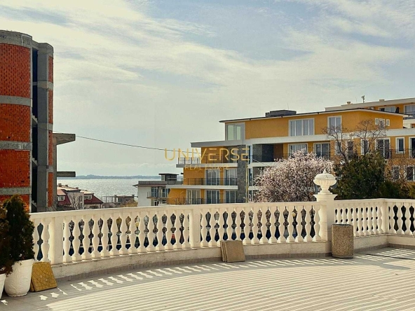 Тристаен апартамент в к.к. Слънчев бряг - 70 кв.м за 1422 €/кв.м - Снимка #1