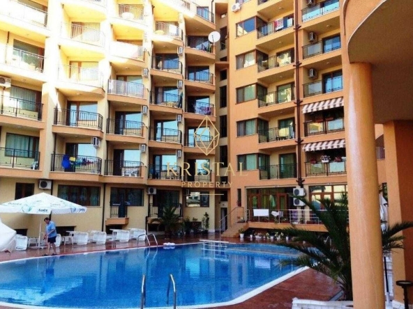 Двустаен апартамент в к.к. Слънчев бряг - 67 кв.м за 582 €/кв.м - Снимка #1