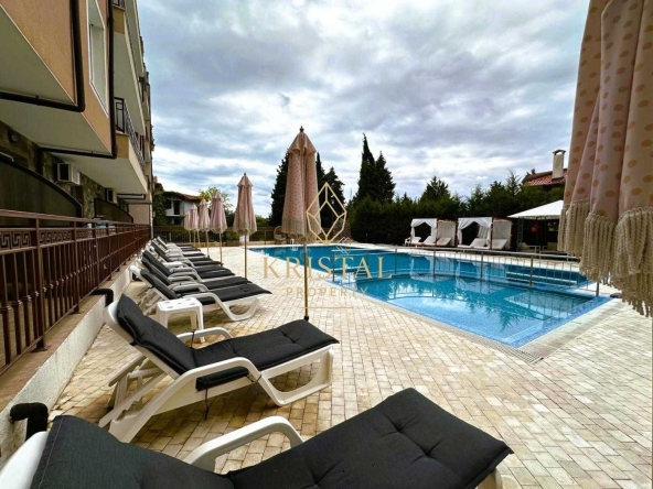 Тристаен апартамент в Свети Влас - 120 кв.м за 1000 €/кв.м - Снимка #1