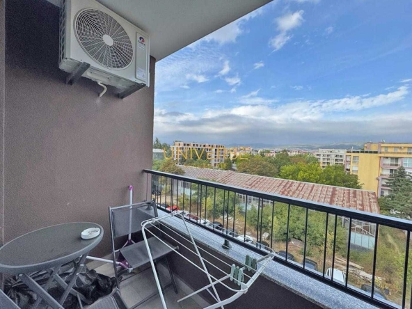 Двустаен апартамент в к.к. Слънчев бряг - 50 кв.м за 2000 €/кв.м - Снимка #1