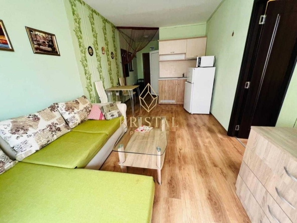 Двустаен апартамент в к.к. Слънчев бряг - 40 кв.м за 1700 €/кв.м - Снимка #1