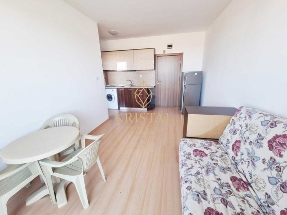 Двустаен апартамент в к.к. Слънчев бряг - 47 кв.м за 543 €/кв.м - Снимка #1