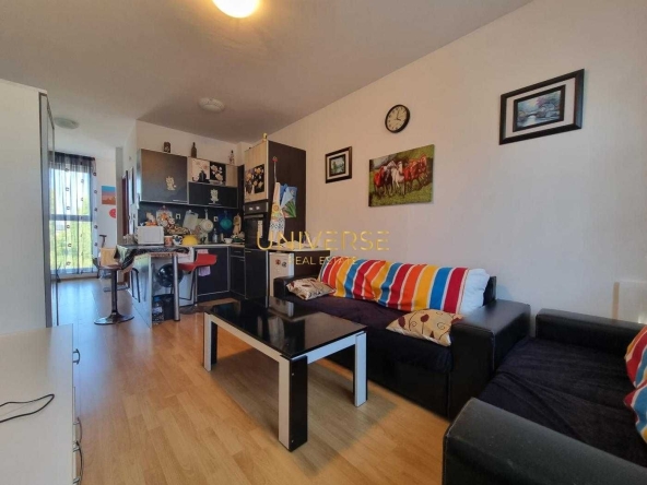 Тристаен апартамент в к.к. Слънчев бряг - 62 кв.м за 601 €/кв.м - Снимка #1