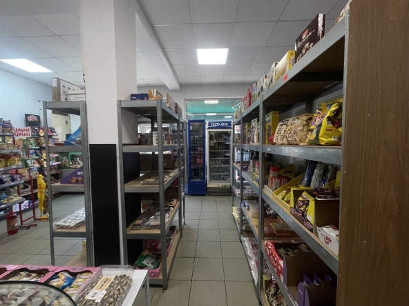 Дава се под наем Магазин в Габрово, Беленци - 92 кв.м за 433.5 € - Снимка #1