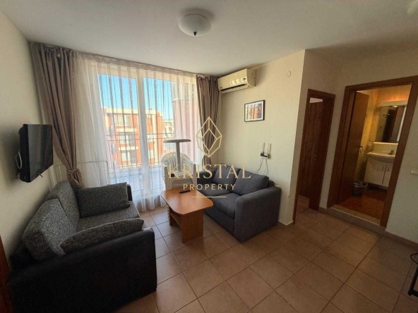 Тристаен апартамент в к.к. Слънчев бряг - 66 кв.м за 556 €/кв.м - Снимка #1