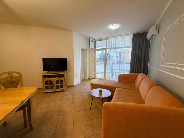 Двустаен апартамент в к.к. Слънчев бряг - 70 кв.м за 598 €/кв.м - Снимка #1