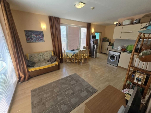 Тристаен апартамент в к.к. Слънчев бряг - 77 кв.м за 1091 €/кв.м - Снимка #1