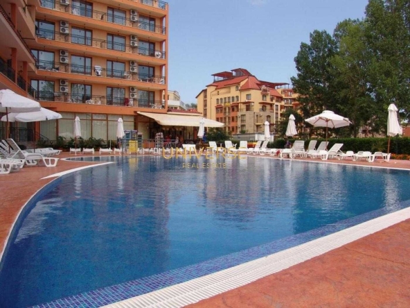 Двустаен апартамент в к.к. Слънчев бряг - 60 кв.м за 1100 €/кв.м - Снимка #1