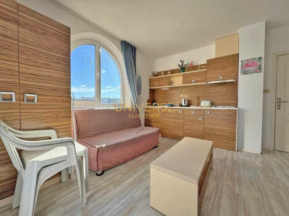 Двустаен апартамент в к.к. Слънчев бряг - 42 кв.м за 1334 €/кв.м - Снимка #1