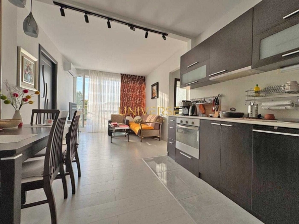 Тристаен апартамент в к.к. Слънчев бряг - 96 кв.м за 1110 €/кв.м - Снимка #1