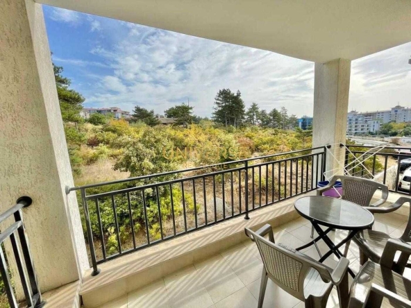 Двустаен апартамент в к.к. Слънчев бряг - 78 кв.м за 1052 €/кв.м - Снимка #1
