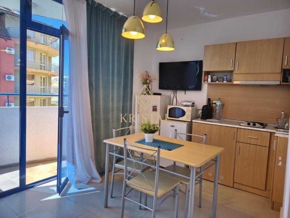 Двустаен апартамент в к.к. Слънчев бряг - 47 кв.м за 1373 €/кв.м - Снимка #1