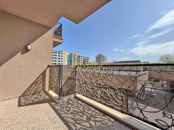 Двустаен апартамент в к.к. Слънчев бряг - 69 кв.м за 1283 €/кв.м - Снимка #1