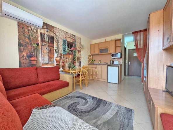 Едностаен апартамент в к.к. Слънчев бряг - 42 кв.м за 1250 €/кв.м - Снимка #1