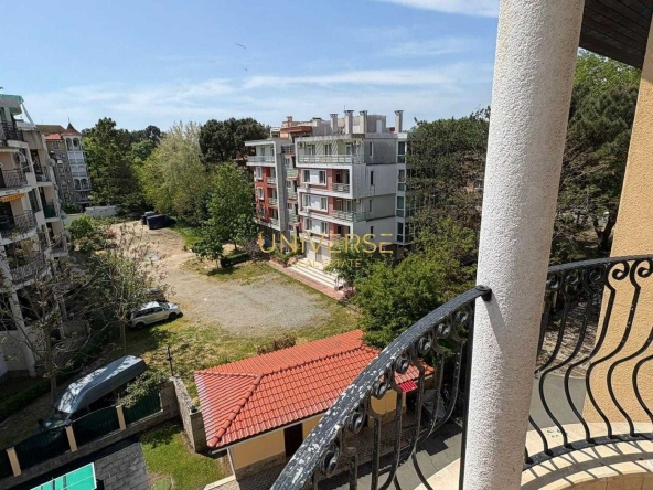 Тристаен апартамент в к.к. Слънчев бряг - 94 кв.м за 1118 €/кв.м - Снимка #1