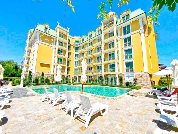 Тристаен апартамент в к.к. Слънчев бряг - 80 кв.м за 1138 €/кв.м - Снимка #1