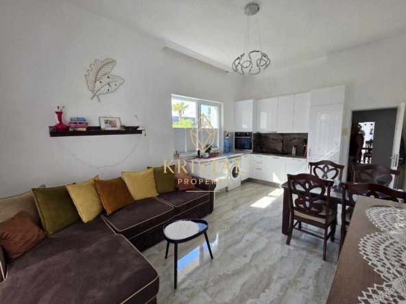 Двустаен апартамент в к.к. Слънчев бряг - 67 кв.м за 1583 €/кв.м - Снимка #1