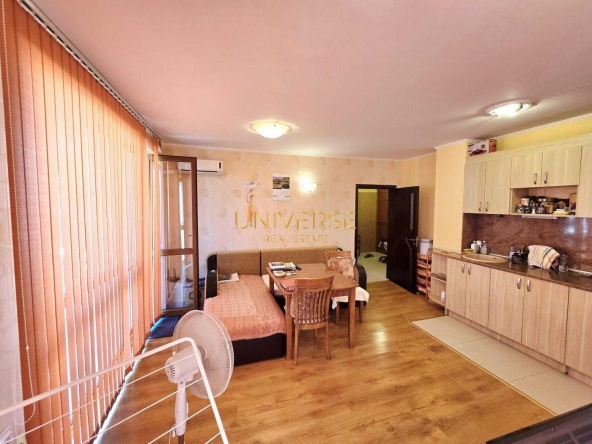 Двустаен апартамент в к.к. Слънчев бряг - 65 кв.м за 1231 €/кв.м - Снимка #1
