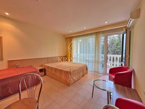 Едностаен апартамент в к.к. Слънчев бряг - 51 кв.м за 1304 €/кв.м - Снимка #1