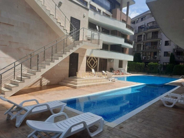 Тристаен апартамент в к.к. Слънчев бряг - 75 кв.м за 1147 €/кв.м - Снимка #1