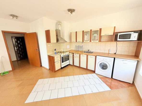 Двустаен апартамент в к.к. Слънчев бряг - 80 кв.м за 1088 €/кв.м - Снимка #1