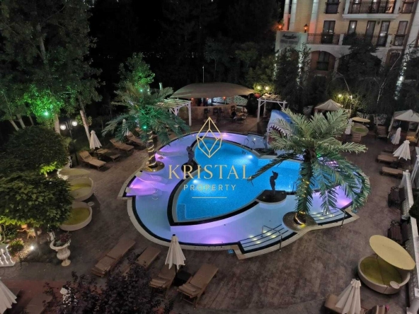 Двустаен апартамент в к.к. Слънчев бряг - 68 кв.м за 1853 €/кв.м - Снимка #1