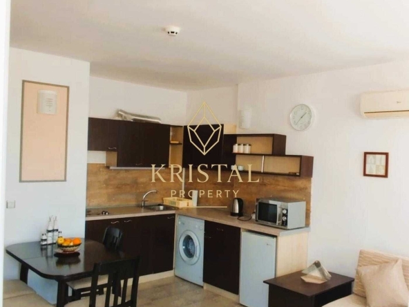 Двустаен апартамент в к.к. Слънчев бряг - 58 кв.м за 660 €/кв.м - Снимка #1