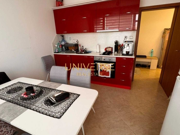 Двустаен апартамент в к.к. Слънчев бряг - 60 кв.м за 1100 €/кв.м - Снимка #1