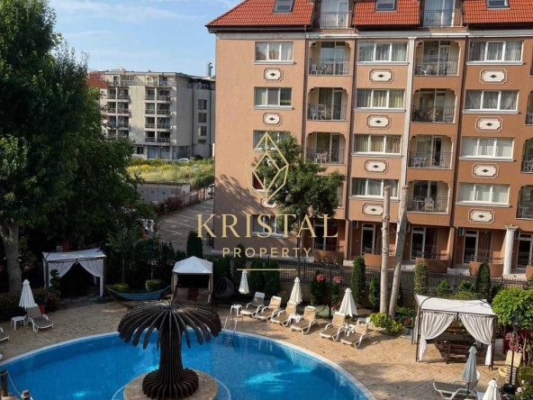 Двустаен апартамент в к.к. Слънчев бряг - 50 кв.м за 1700 €/кв.м - Снимка #1