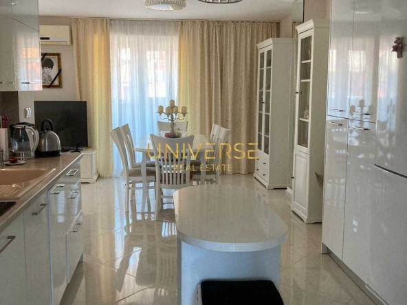 Тристаен апартамент в Поморие - 135 кв.м за 1186 €/кв.м - Снимка #1