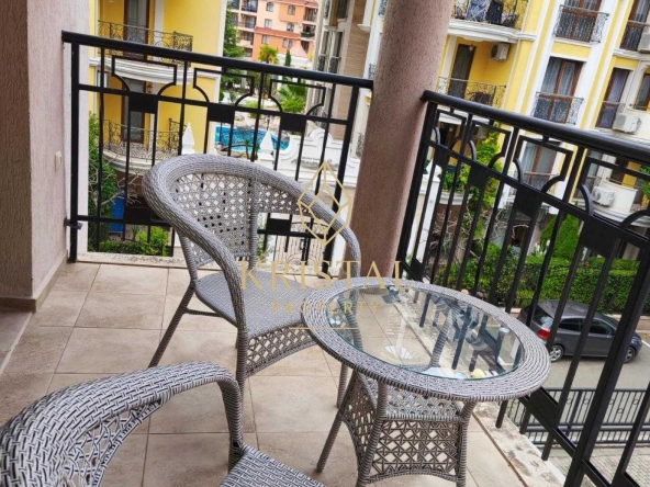 Двустаен апартамент в к.к. Слънчев бряг - 68 кв.м за 1295 €/кв.м - Снимка #1