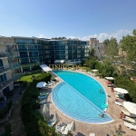 Двустаен апартамент в к.к. Слънчев бряг - 63 кв.м за 921 €/кв.м - Снимка #1