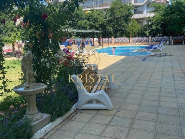 Двустаен апартамент в к.к. Слънчев бряг - 70 кв.м за 547 €/кв.м - Снимка #1