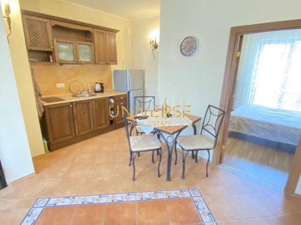 Двустаен апартамент в к.к. Елените - 55 кв.м за 1182 €/кв.м - Снимка #1