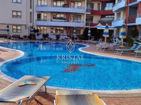 Двустаен апартамент в к.к. Слънчев бряг - 72 кв.м за 1042 €/кв.м - Снимка #1