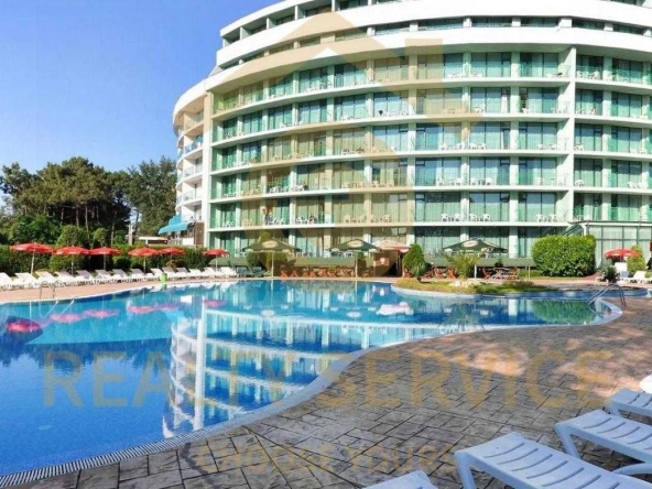 Тристаен апартамент в к.к. Слънчев бряг - 63 кв.м за 913 €/кв.м - Снимка #1