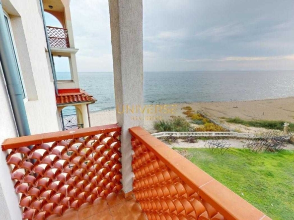 Двустаен апартамент в к.к. Елените - 71 кв.м за 1536 €/кв.м - Снимка #1