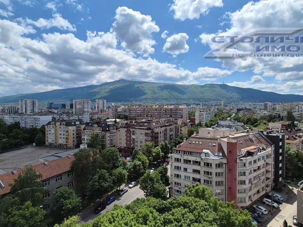 Двустаен апартамент в София, Красно село - 70 кв.м за 2286 €/кв.м - Снимка #1