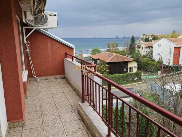 Двустаен апартамент в к.к. Слънчев бряг - 67 кв.м за 1172 €/кв.м - Снимка #1